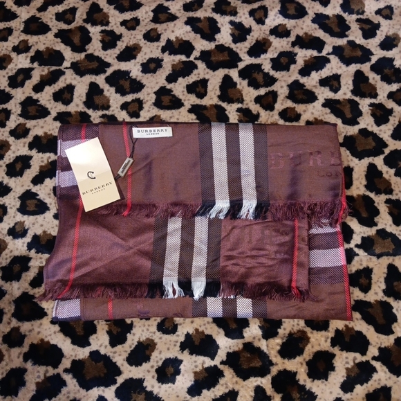 Burberry London Brown Tartan check print Scarf new with tag - Picture 2 of 10